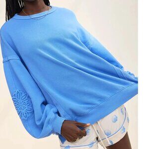 AERIE Keep it Light Crochet Lace Crewneck Sweatshirt Sz. Small NWOT!